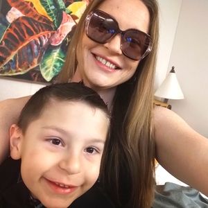 Meet your Posher, Olivia